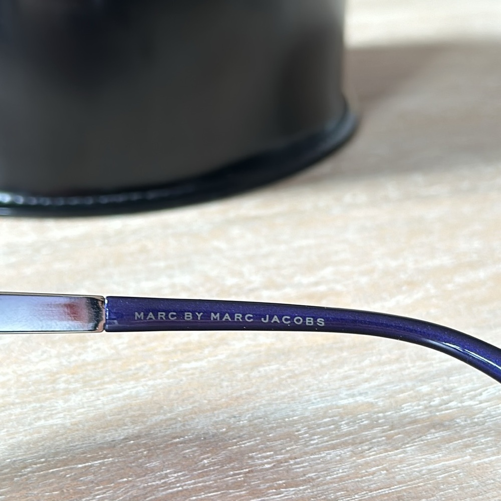 Marc By Marc Jacobs Purple Angular Sunglasses & C… - image 6